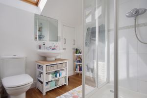 Bedroom One (En-Suite)- click for photo gallery